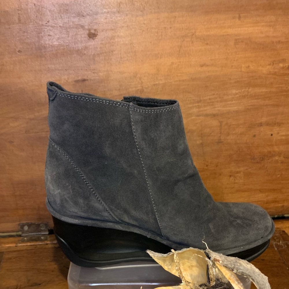 Boots FLY LONDON LEATHER WEDGE JOME NWT